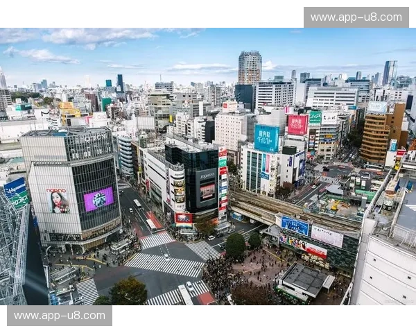 《东京：一场关于“现代”的永恒博弈——在赛博霓虹与枯山水之间寻找未来的坐标》
